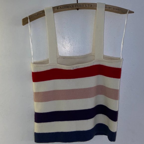 Knit Crop Tank-Top - Picture 2 of 3